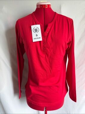 Decrum Women's Long Sleeve Henley Tee - Red